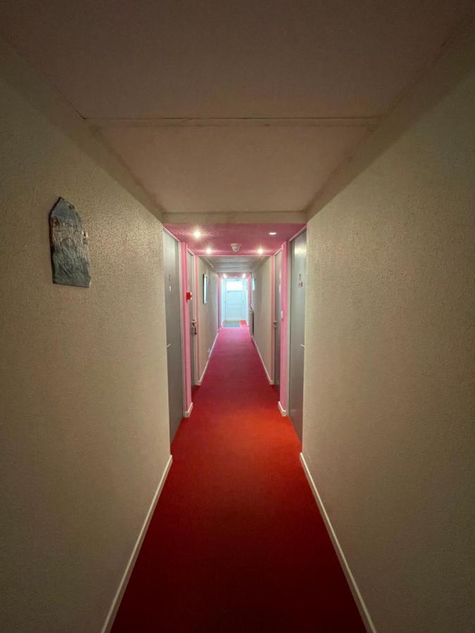 Hotel Le Роншам Екстер'єр фото