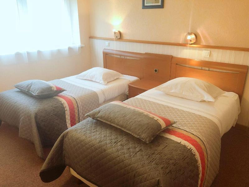Hotel Le Роншам Екстер'єр фото